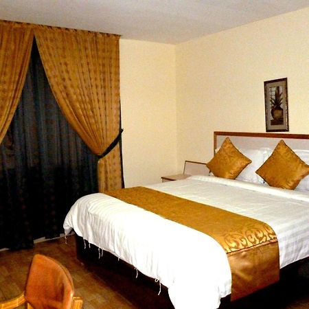 Mansour Plaza Hotel Apartments Dammam Bilik gambar