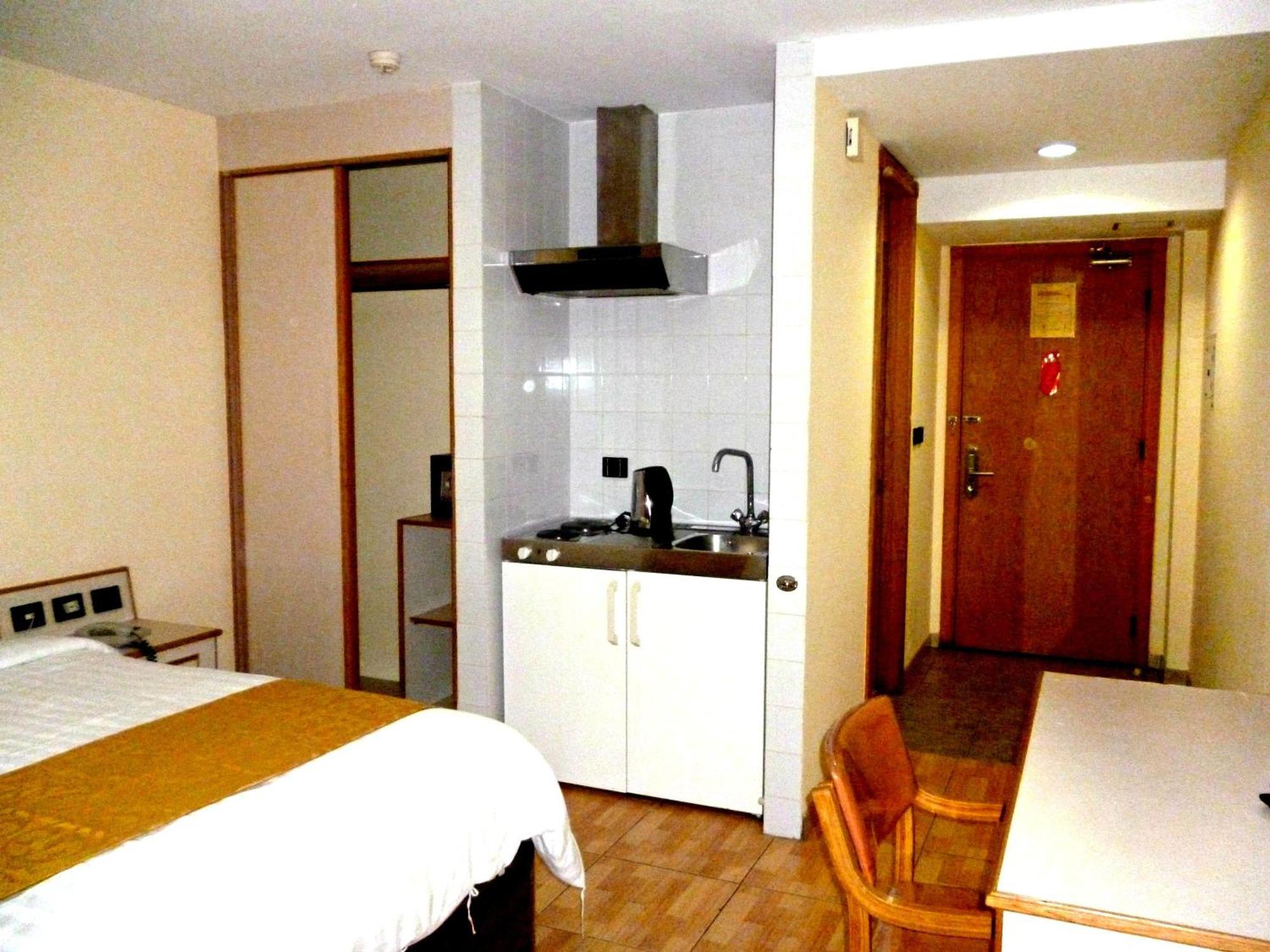 Mansour Plaza Hotel Apartments Dammam Bilik gambar